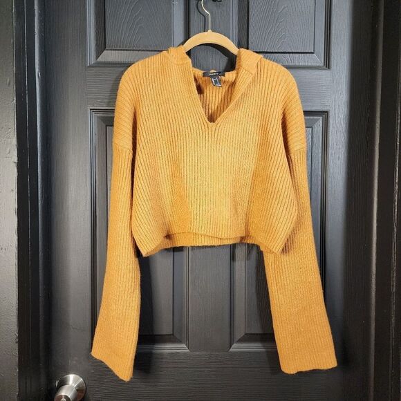 Forever 21 Cropped Ribbed Hooded Sweater - Picture 5 of 10